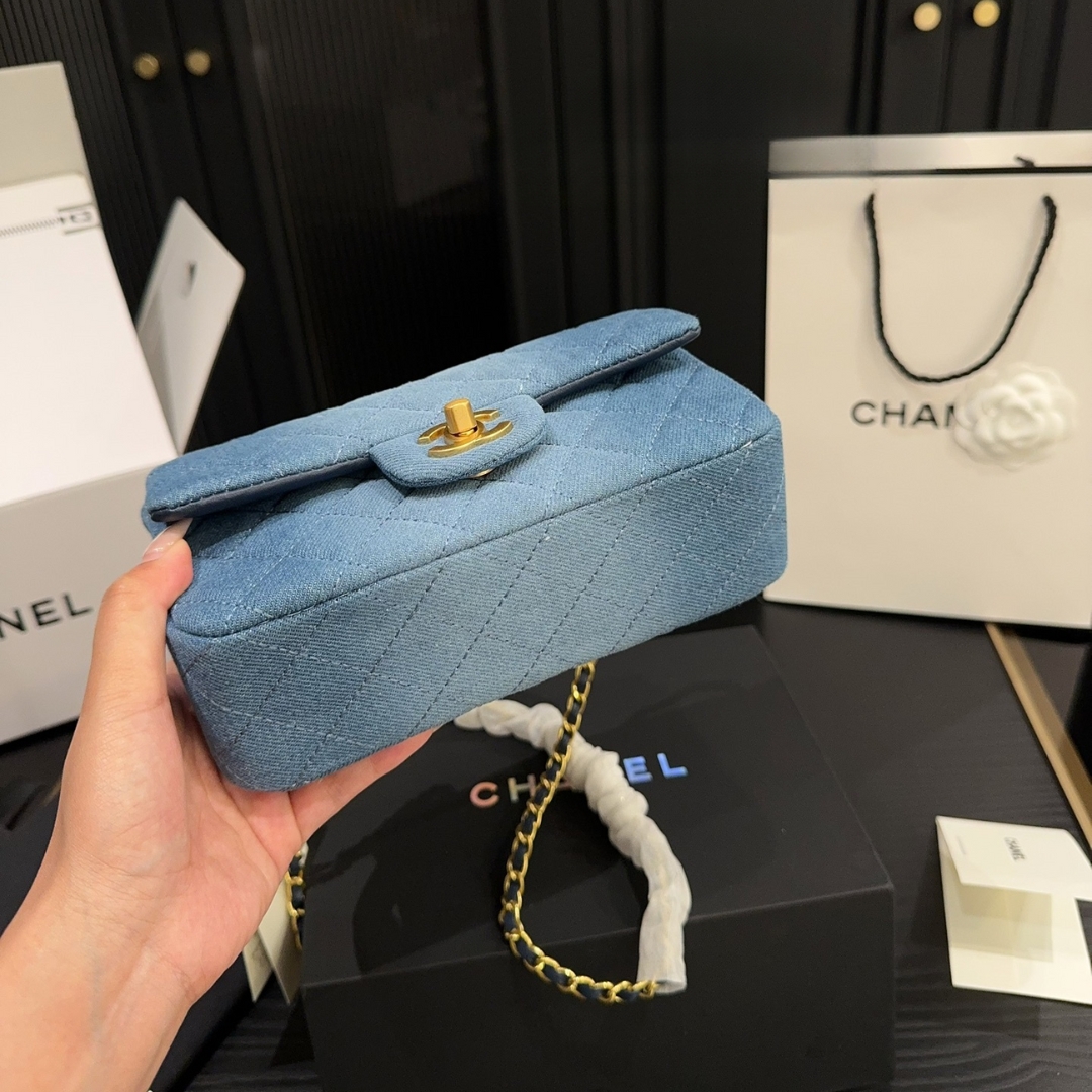 CHANEL CLASSIC HANDBAG WASHED DENIM AND GOLD TONE METAL BLUE 19CM A01112 B16747 NX158 - Image 6