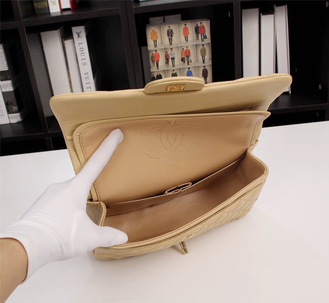 CHANEL CLASSIC FLAP BEIGE GOLD HARDWARE 25CM - Image 2