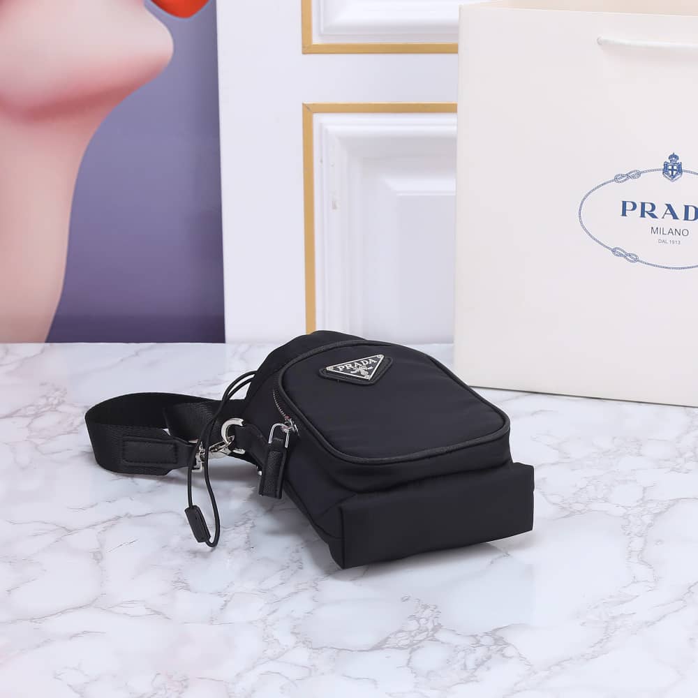 PRADA RE NYLON SMARTPHONE CASE BLACK 18CM 2ZH1552DMIF0002 - Image 4