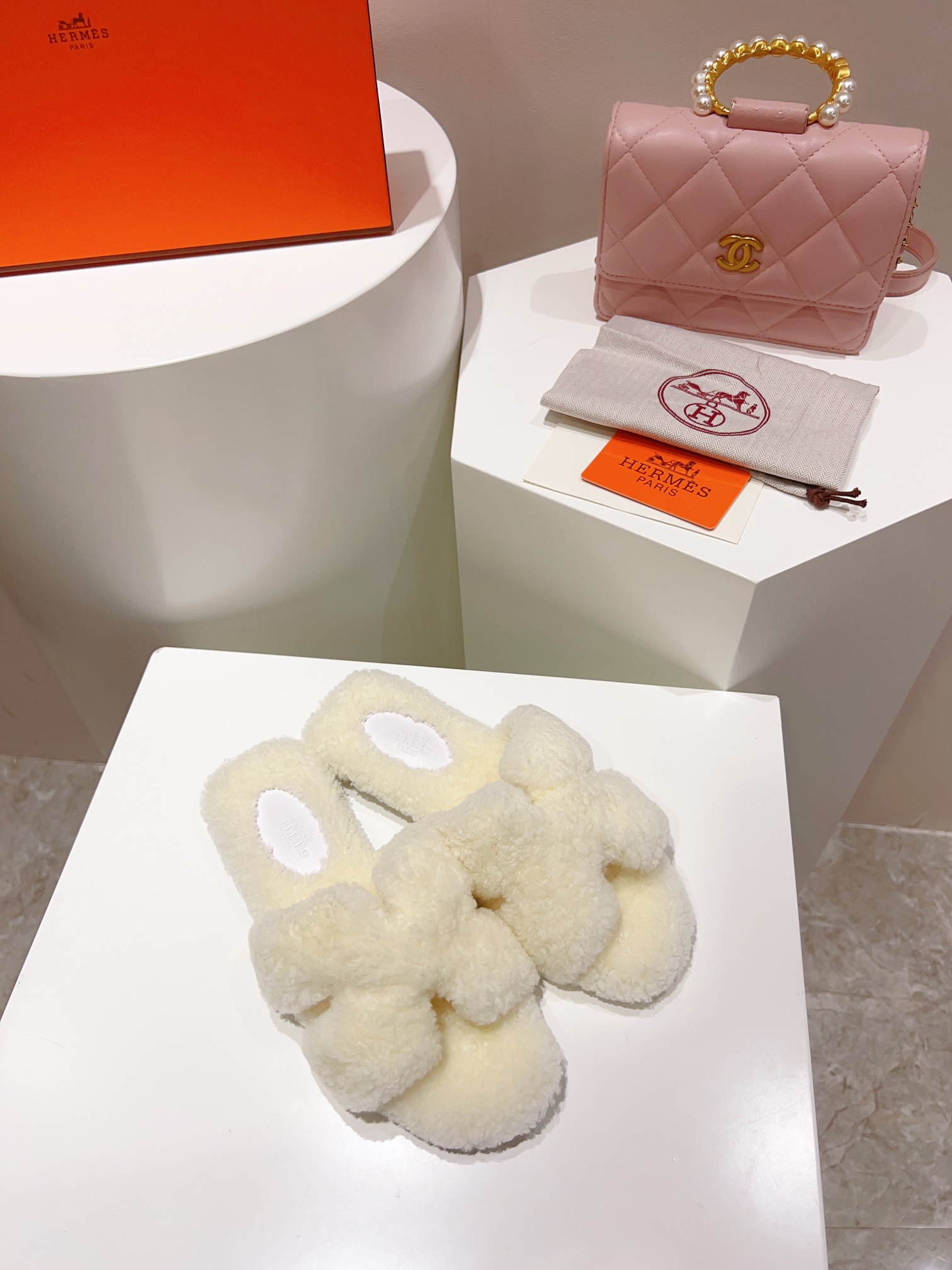 HERMES ORAN SANDAL WHITE H231288Z - Image 3