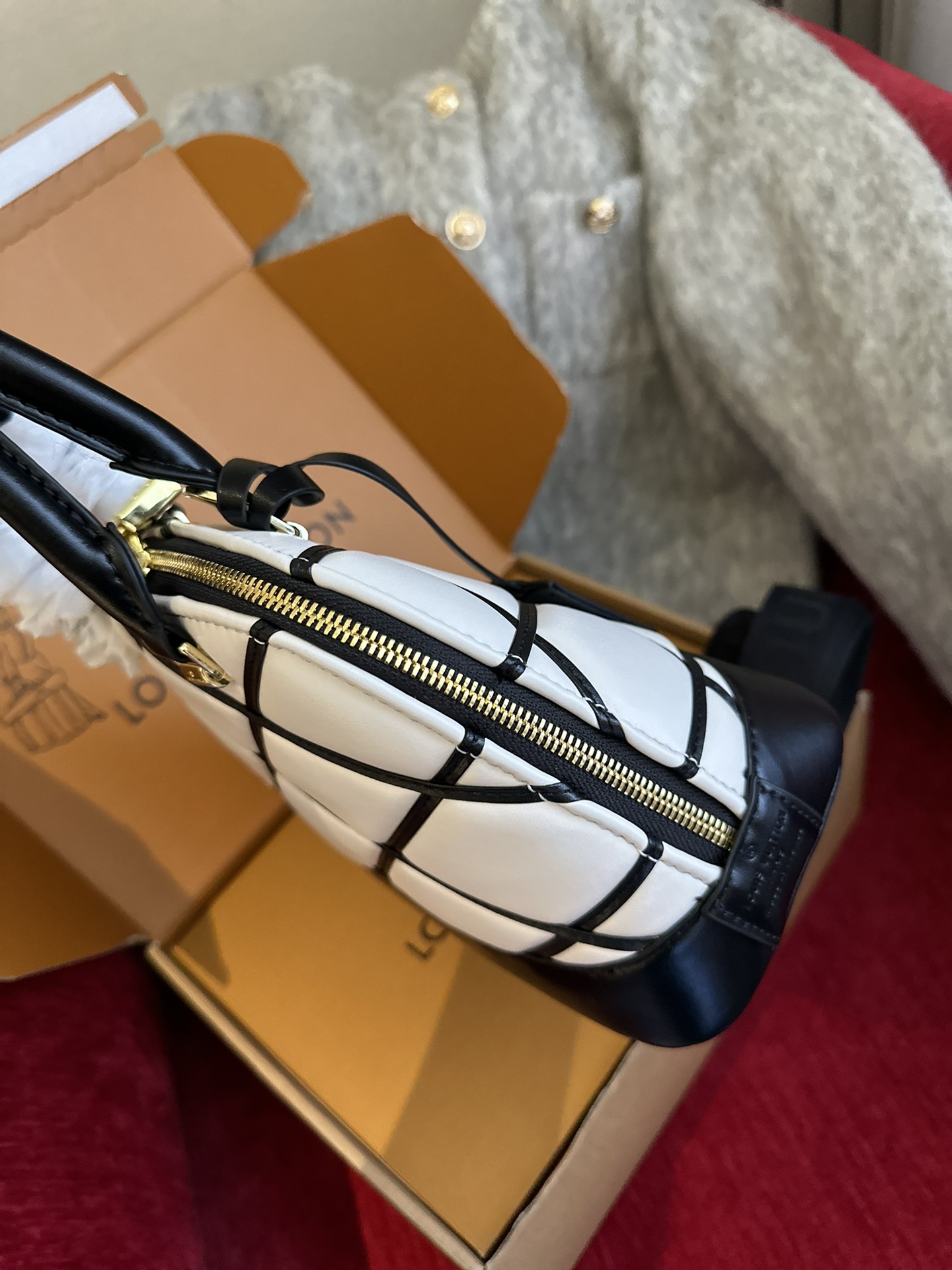 LOUIS VUITTON ALMA BB BLACK 24CM M23761 - Image 3