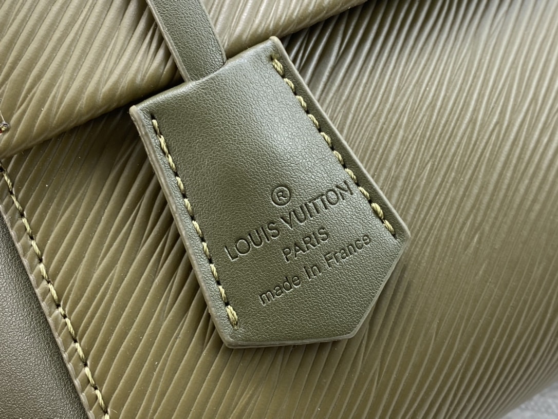 LOUIS VUITTON CLUNY MINI GEEN 22CM - Image 4