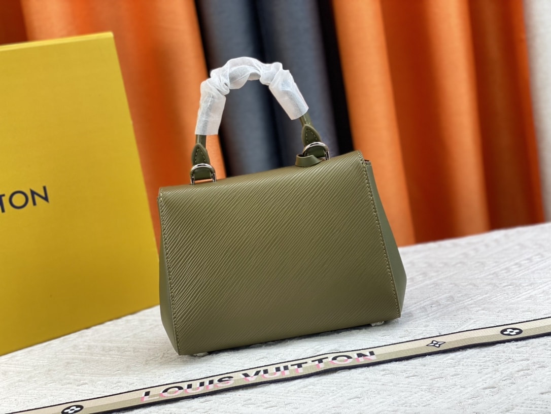 LOUIS VUITTON CLUNY MINI GEEN 22CM - Image 5