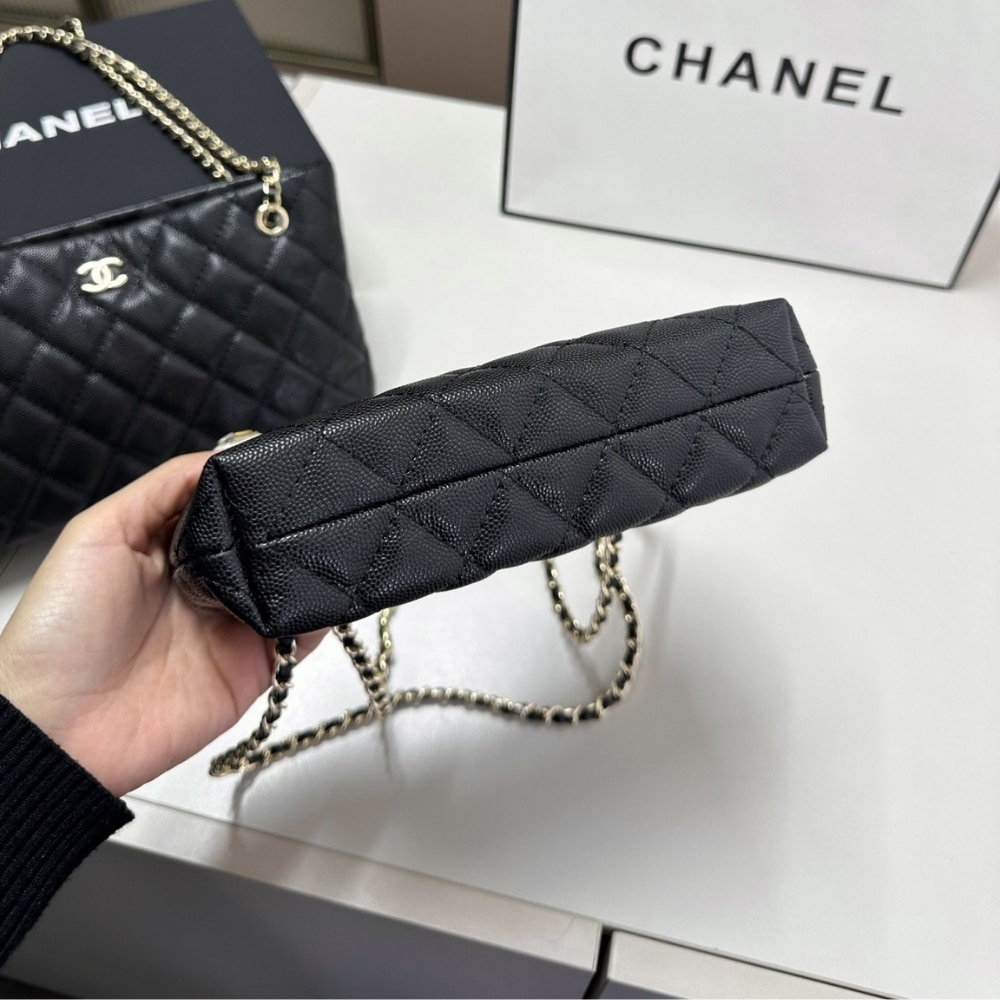CHANEL CLUTCH WITH CHAIN BAG BLACK 20CM - Image 5
