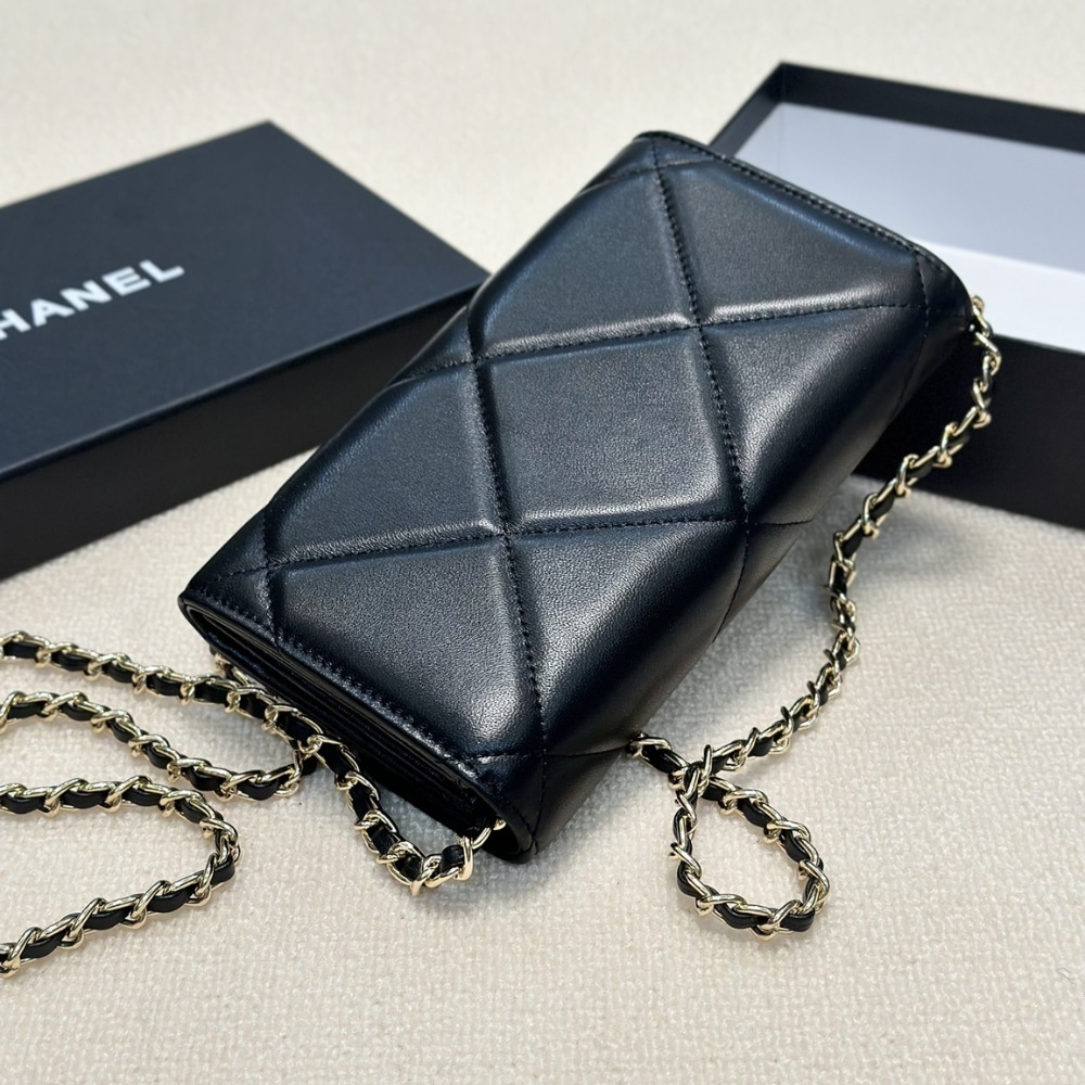 CHANEL FLAP BAG BLACK 19CM - Image 7