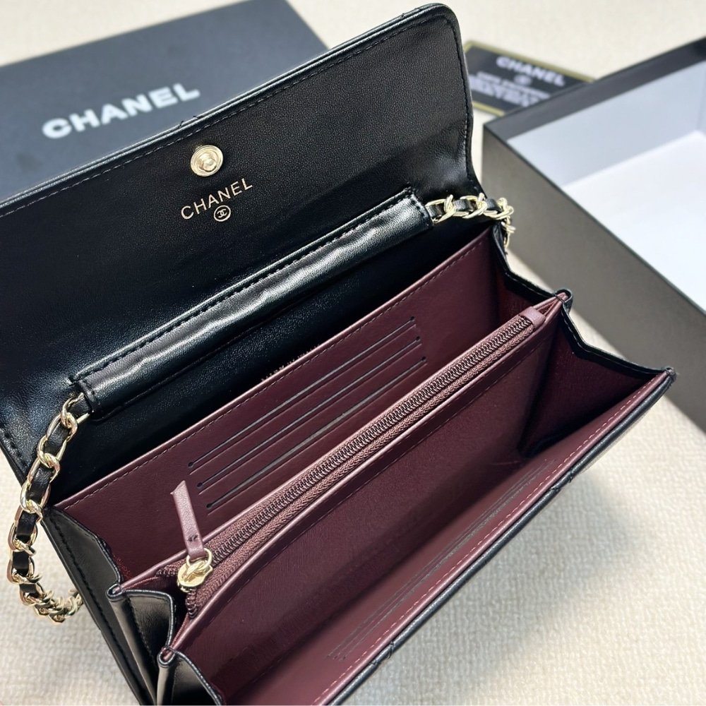 CHANEL FLAP BAG BLACK 19CM - Image 10