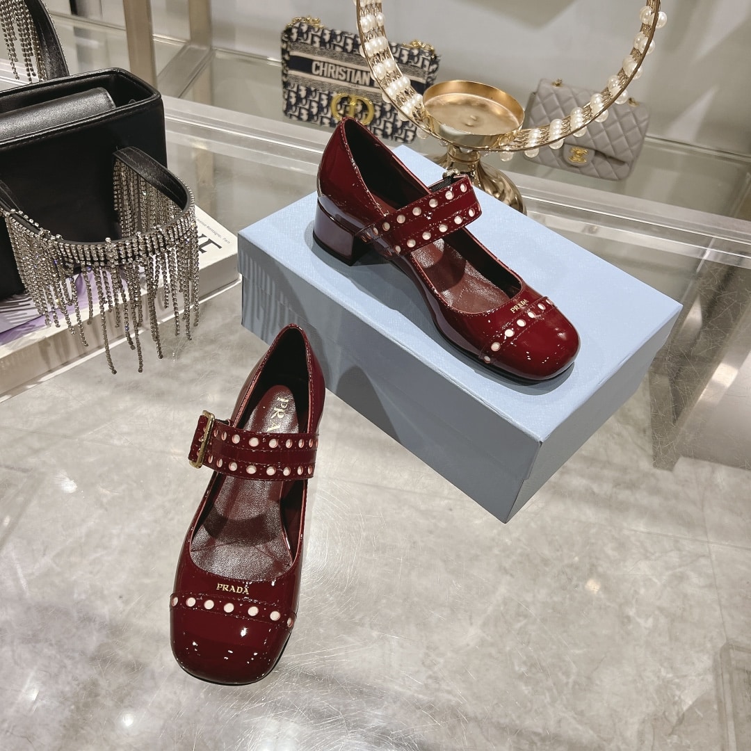 PRADA PATENT LEATHER MARY JANE PUMPS RED - Image 6