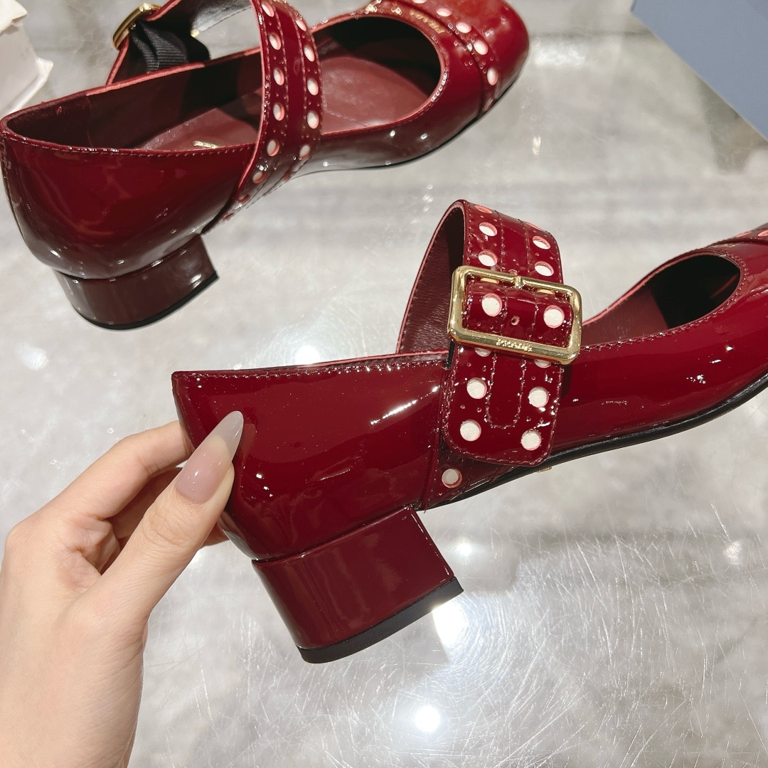 PRADA PATENT LEATHER MARY JANE PUMPS RED - Image 5