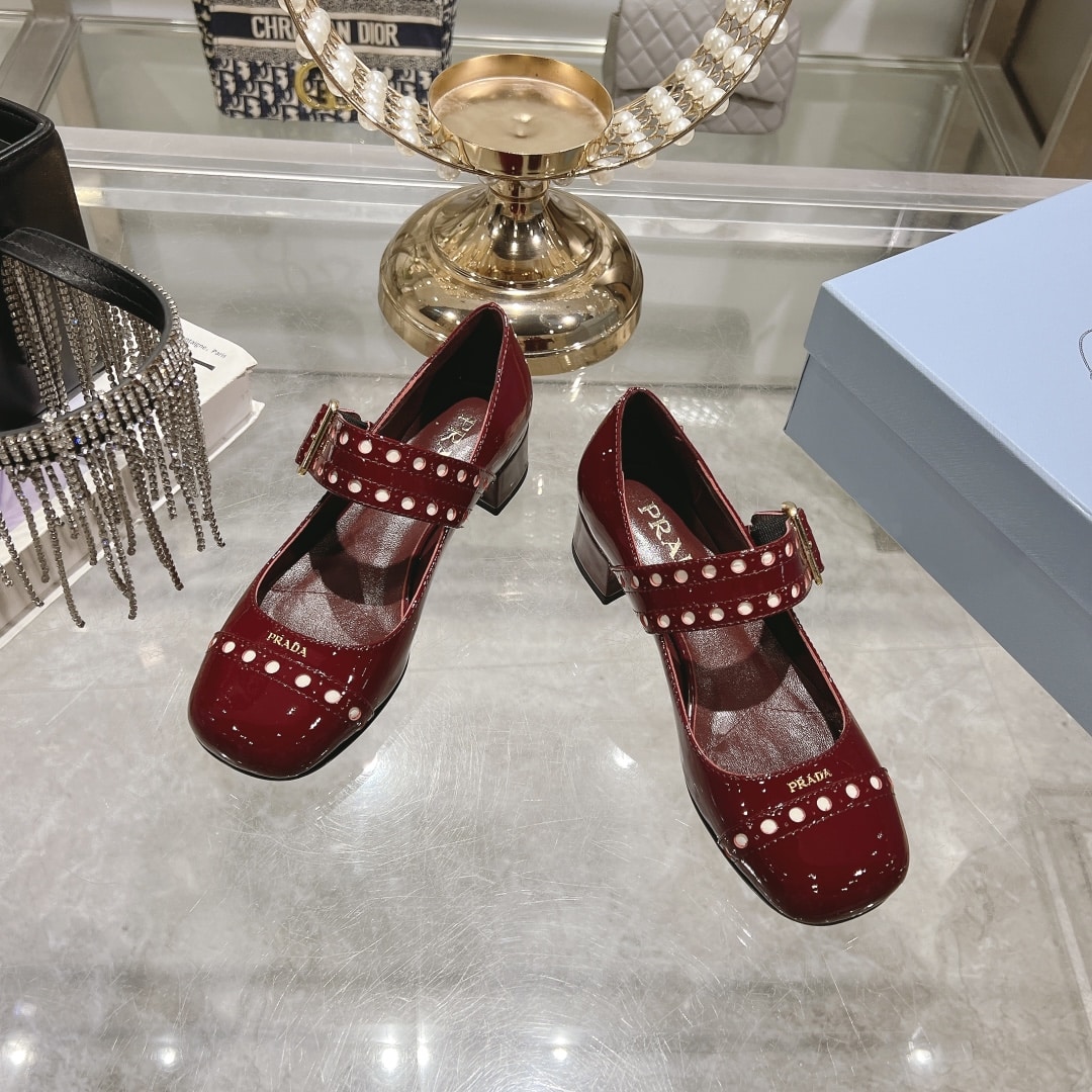 PRADA PATENT LEATHER MARY JANE PUMPS RED - Image 2