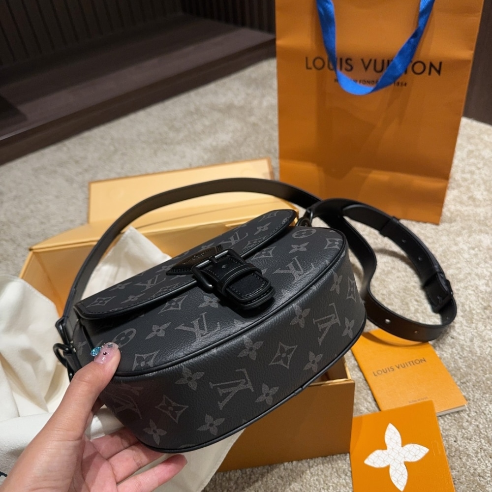 LOUIS VUITTON MONTSOURIS MESSENGER PM MONOGRAM ECLIPSE CANVAS BLACK 19CM M12519 - Image 5