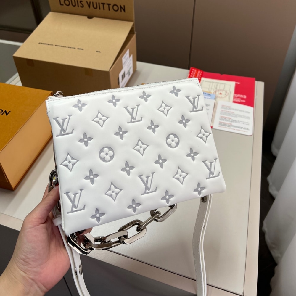 LOUIS VUITTON COUSSIN BB WHITE 21CM M11957 - Image 8