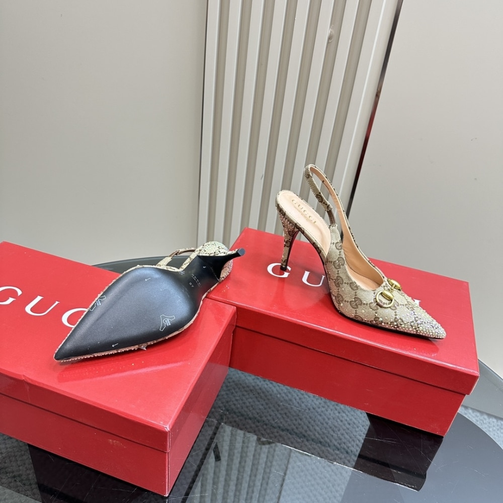 GUCCI WOMEN'S HORSEBIT PUMP GG CANVAS BEIGE AND DARK BROWN 812176 FAD21 2549 - Image 5