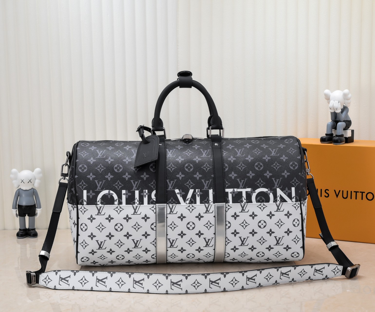 LOUIS VUITTON KEEPALL BANDOULIERE MONOGRAM ECLIPSE OUTDOOR SPLIT 50CM M43412 - Image 2