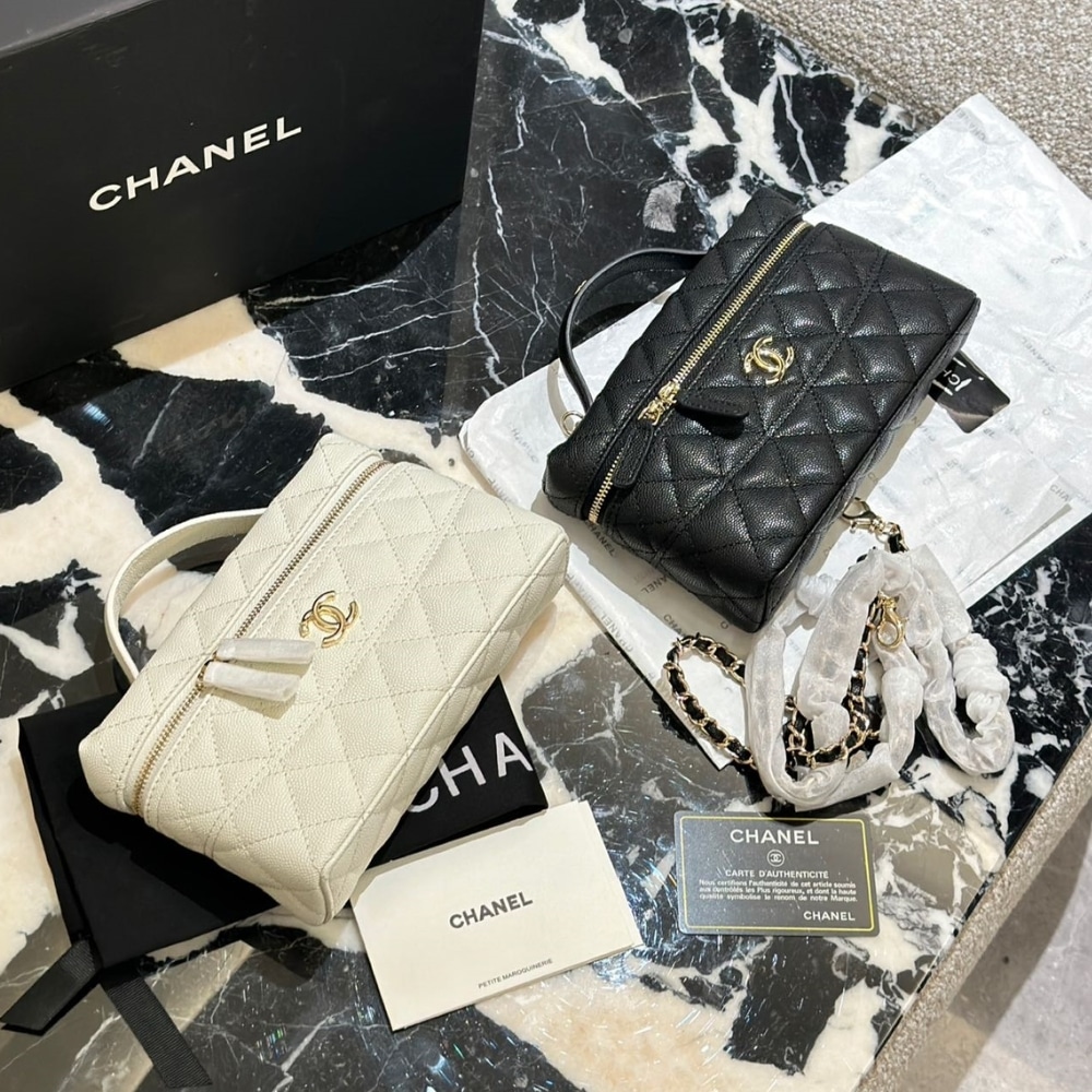 CHANEL LONG VANITY WITH CHAIN BLACK 19CM - Image 5