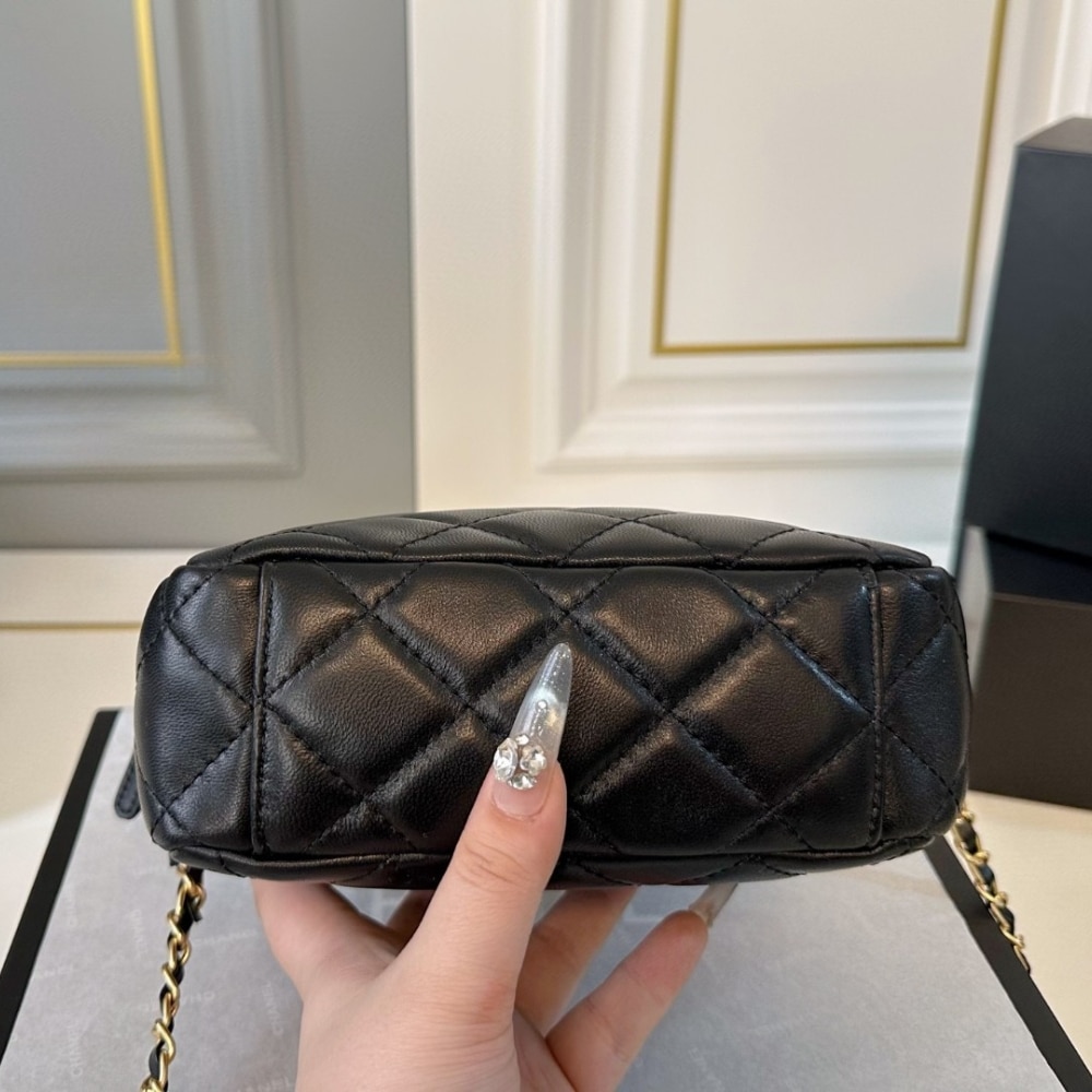 CHANEL 25C CHAIN HANDLE BOWLING BAG BLACK 18CM - Image 5