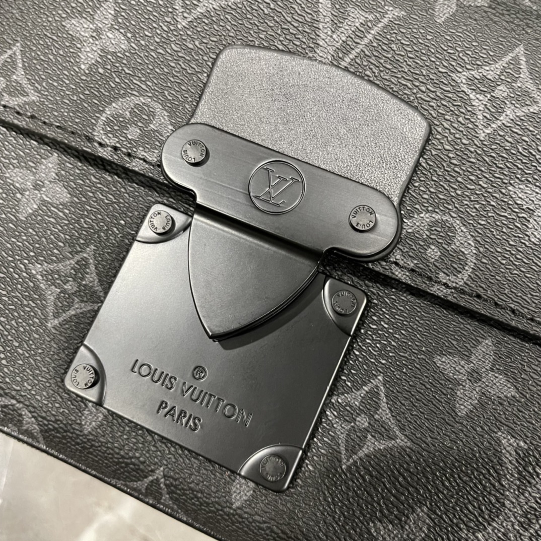 LOUIS VUITTON S LOCK MESSENGER GRAY MONOGRAM 22CM - Image 6