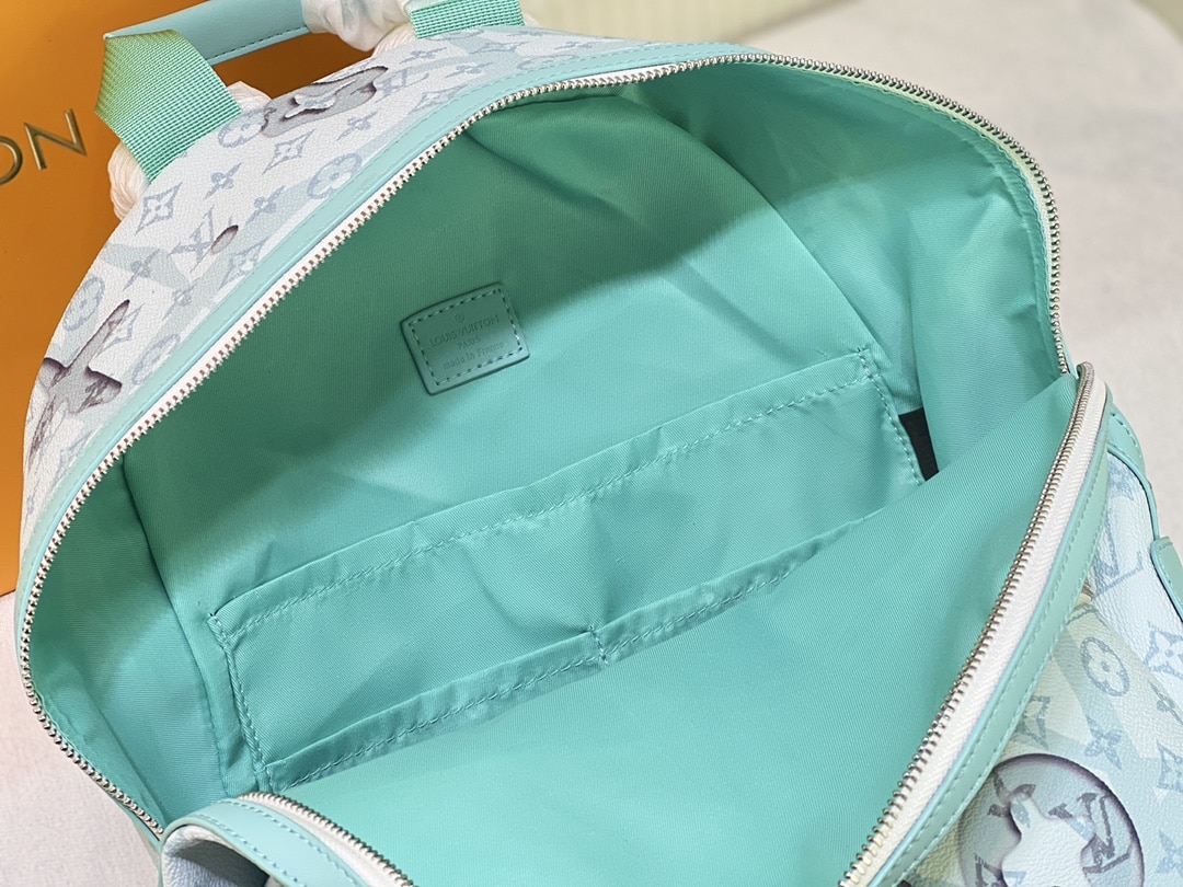 LOUIS VUITTON DISCOVERY BACKPACK CRYSTAL BLUE 38CM M22519 - Image 3