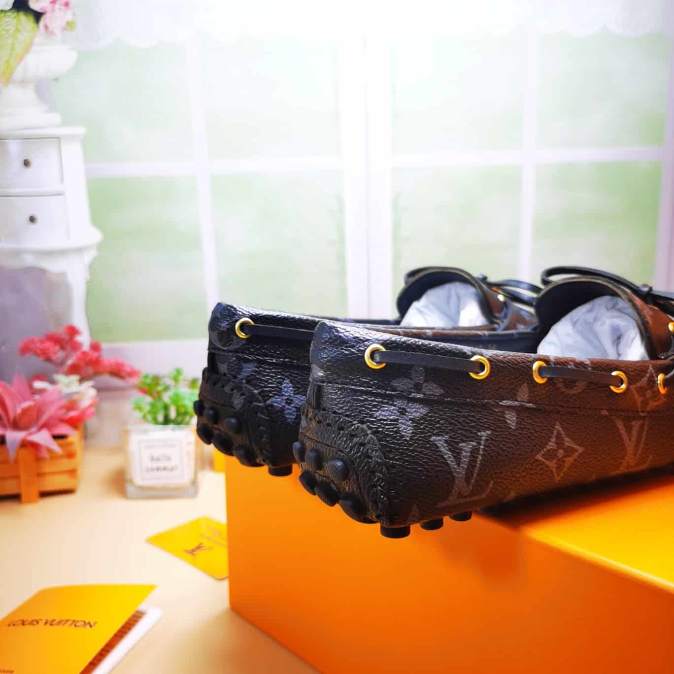 LOUIS VUITTON GLORIA LOAFERS MONOGRAM BLACK - Image 3