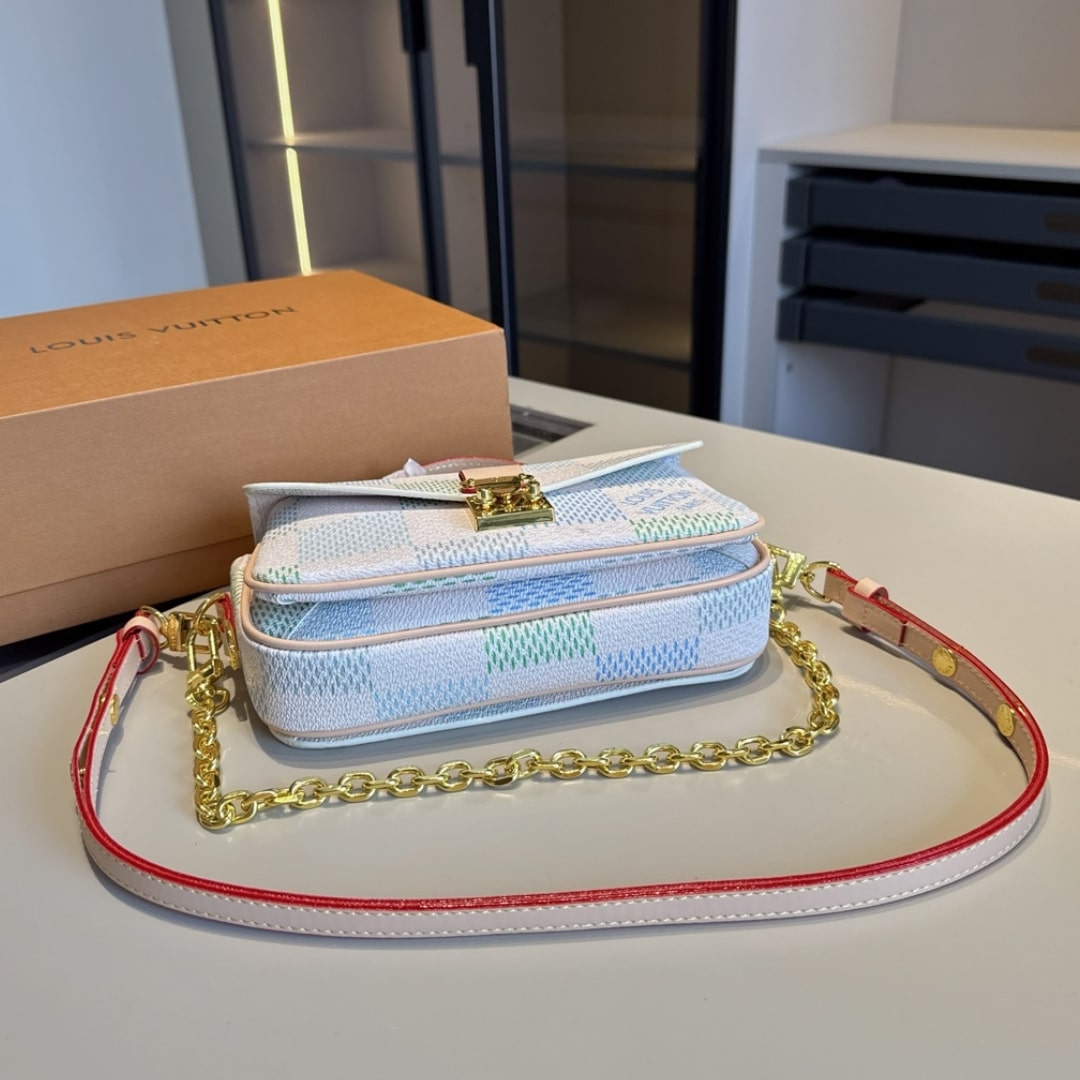 LOUIS VUITTON POCHETTE MÉTIS EAST WEST DAMIER LIGHT BLUE 21CM N40749 - Image 4