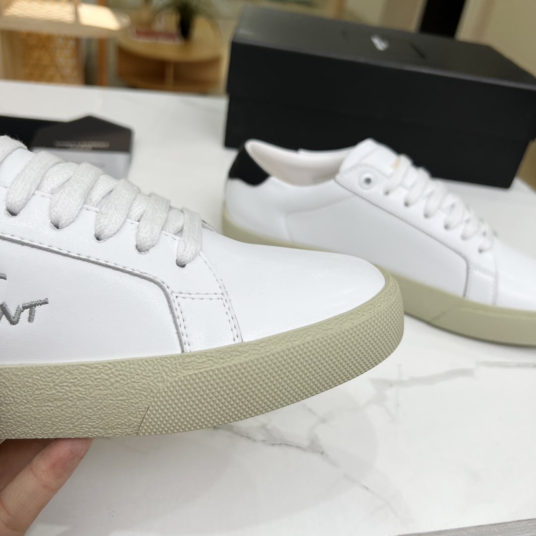 SAINT LAURENT COURT CLASSIC EMBROIDERED SNEAKERS BLACK AND WHITE - Image 2