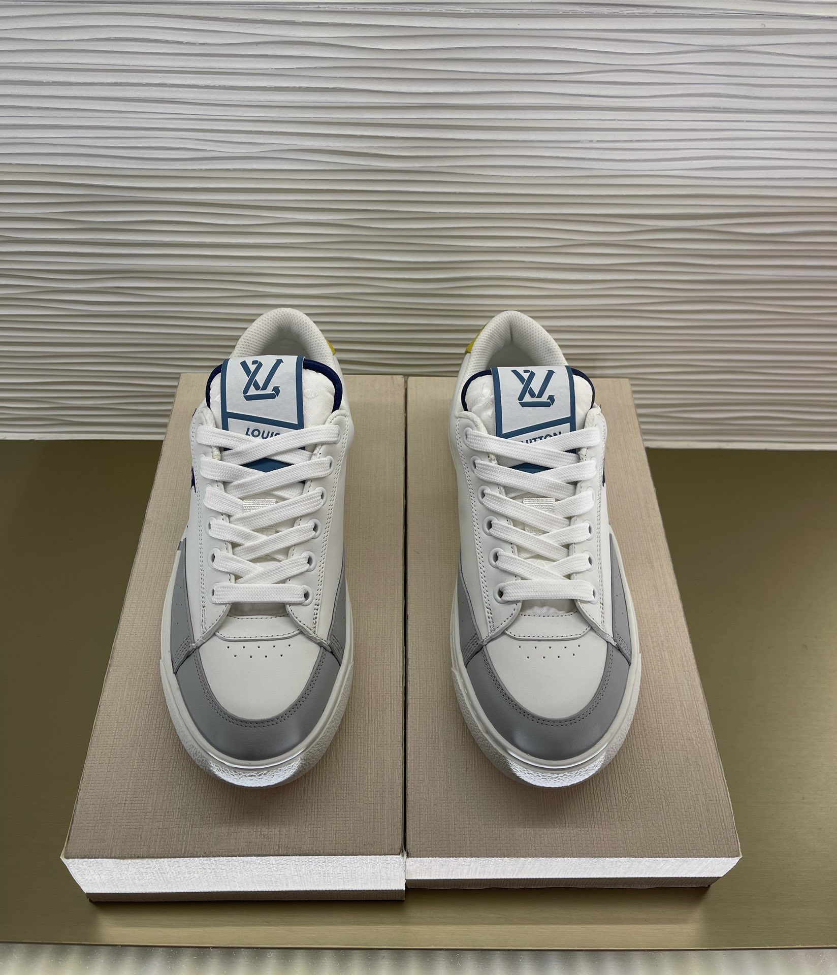 LOUIS VUITTON CHARLIE SNEAKER 1A9JLT - Image 4