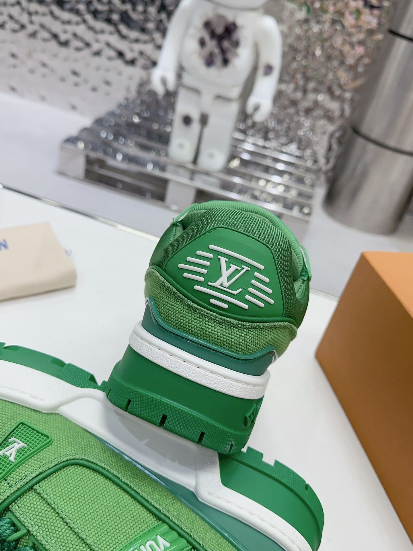 LOUIS VUITTON LV TRAINER MAXI SNEAKER GREEN - Image 2