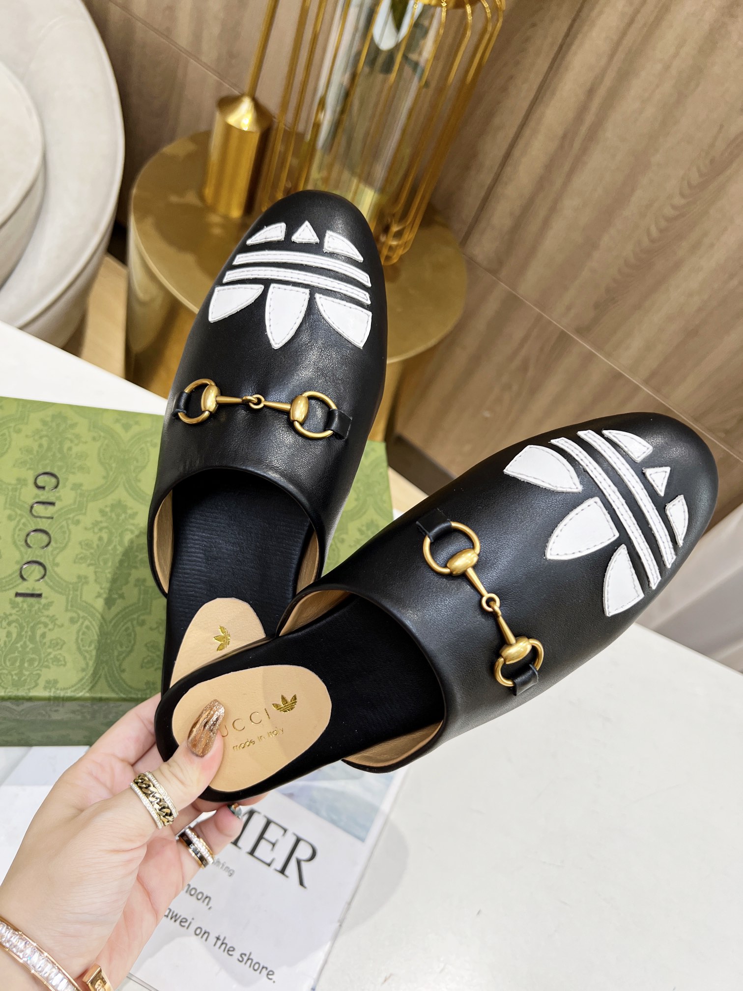 GUCCI X ADIDAS WOMEN'S TREFOIL SLIPPER LEATHER BLACK - Image 3