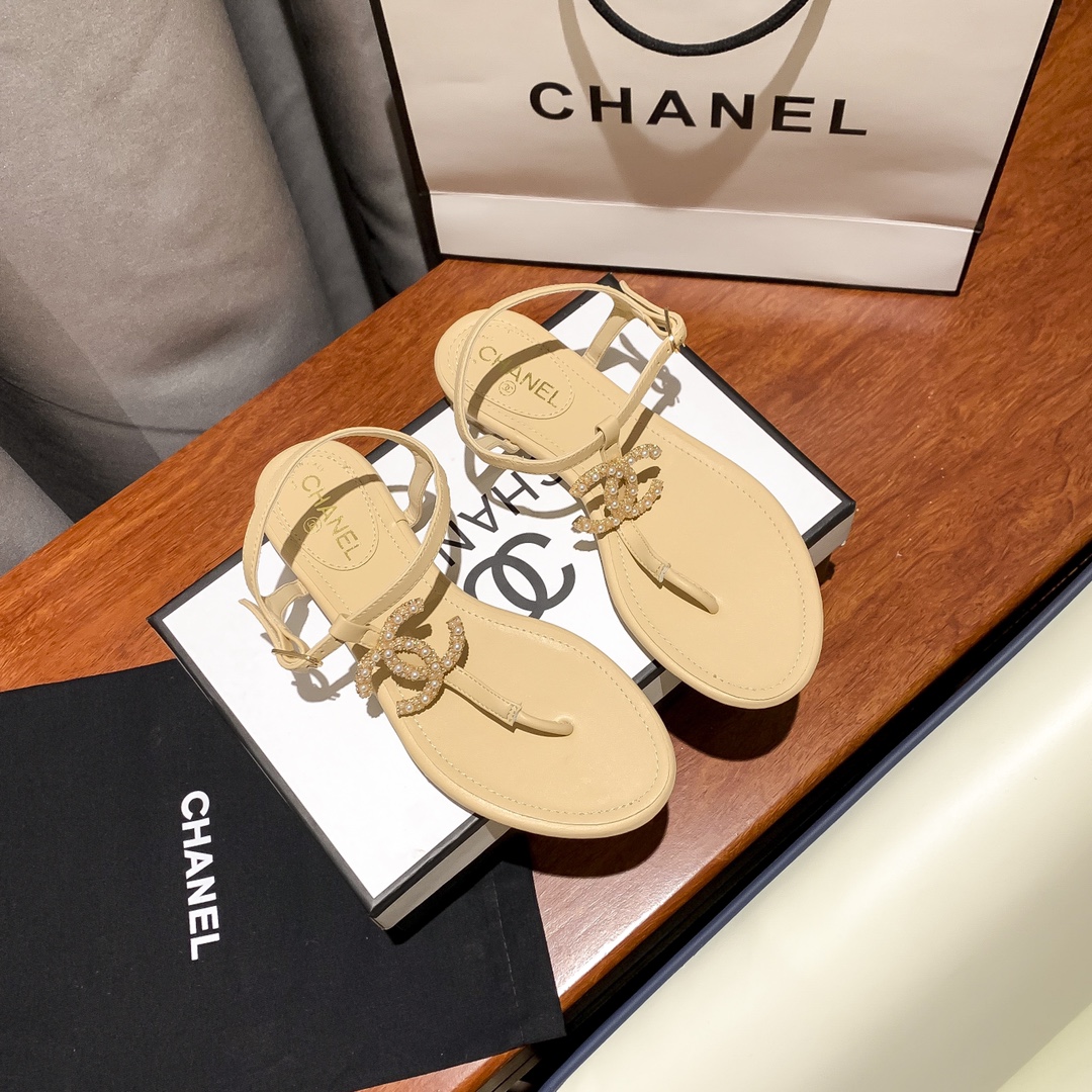 CHANEL GOLD PEARL CC LOGO THONG SANDALS BEIGE - Image 7