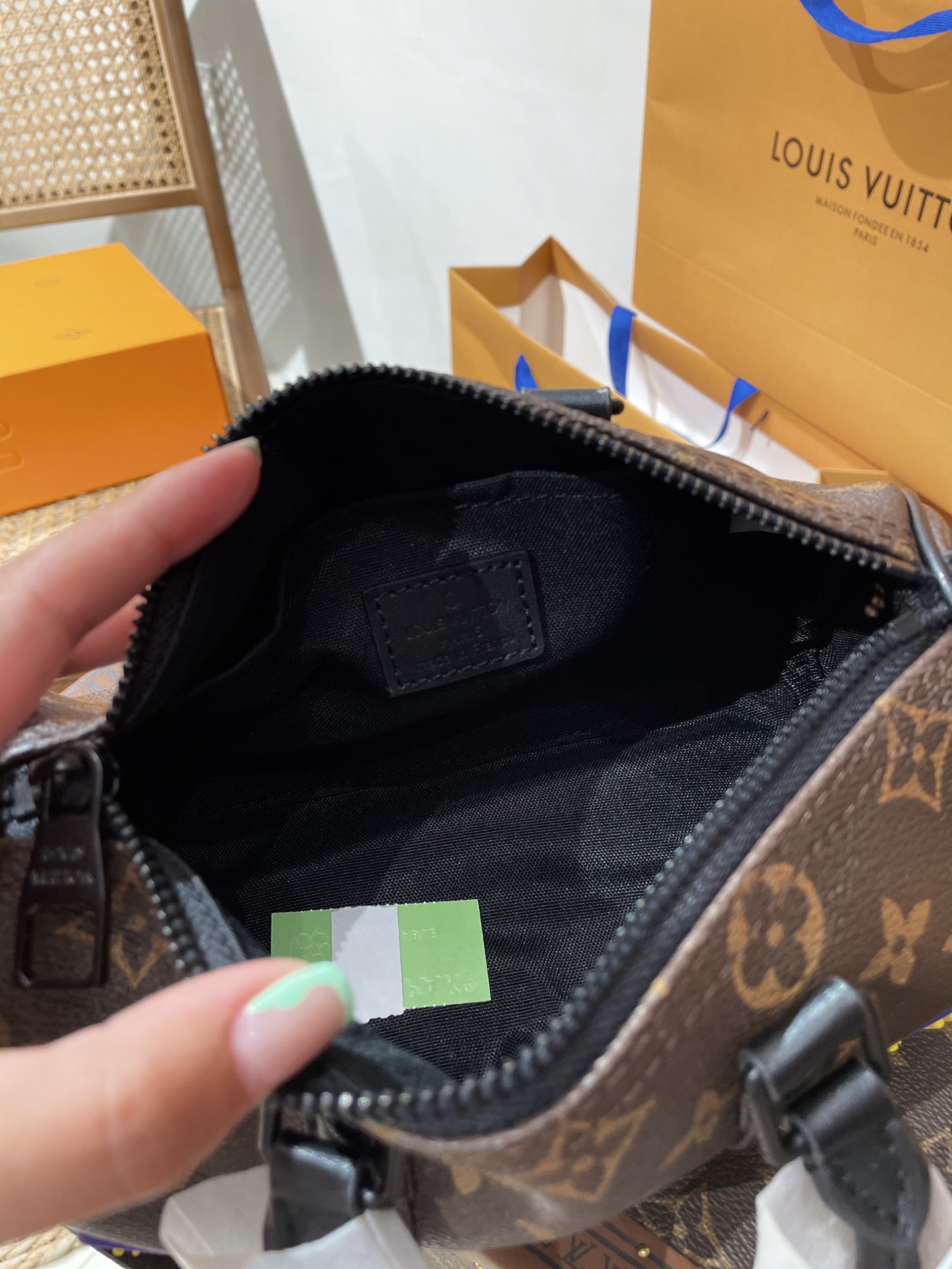 LOUIS VUITTON KEEPALL XS M45788 - Image 5