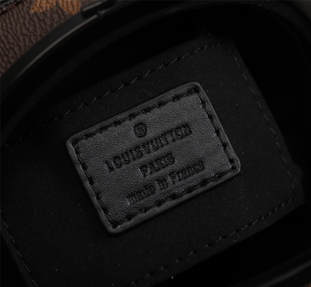 LOUIS VUITTON REVERSE MONOGRAM GIANT BOURSICOT M68606 - Image 5