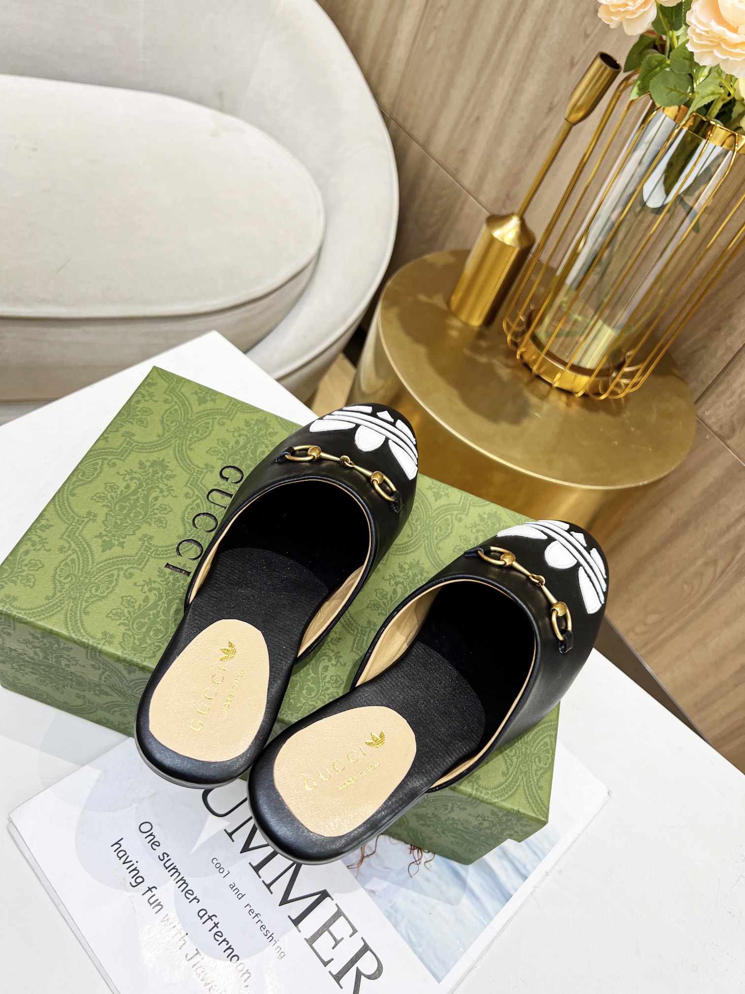 GUCCI X ADIDAS WOMEN'S TREFOIL SLIPPER LEATHER BLACK - Image 7