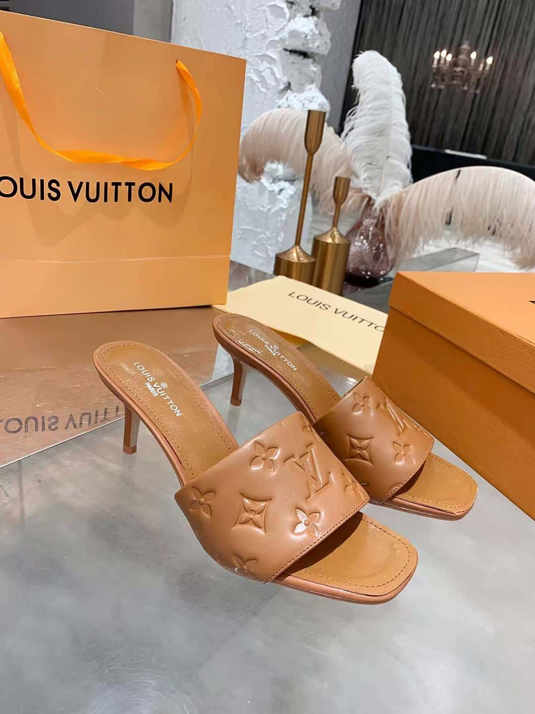 LOUIS VUITTON REVIVAL MULE BROWN - Image 3